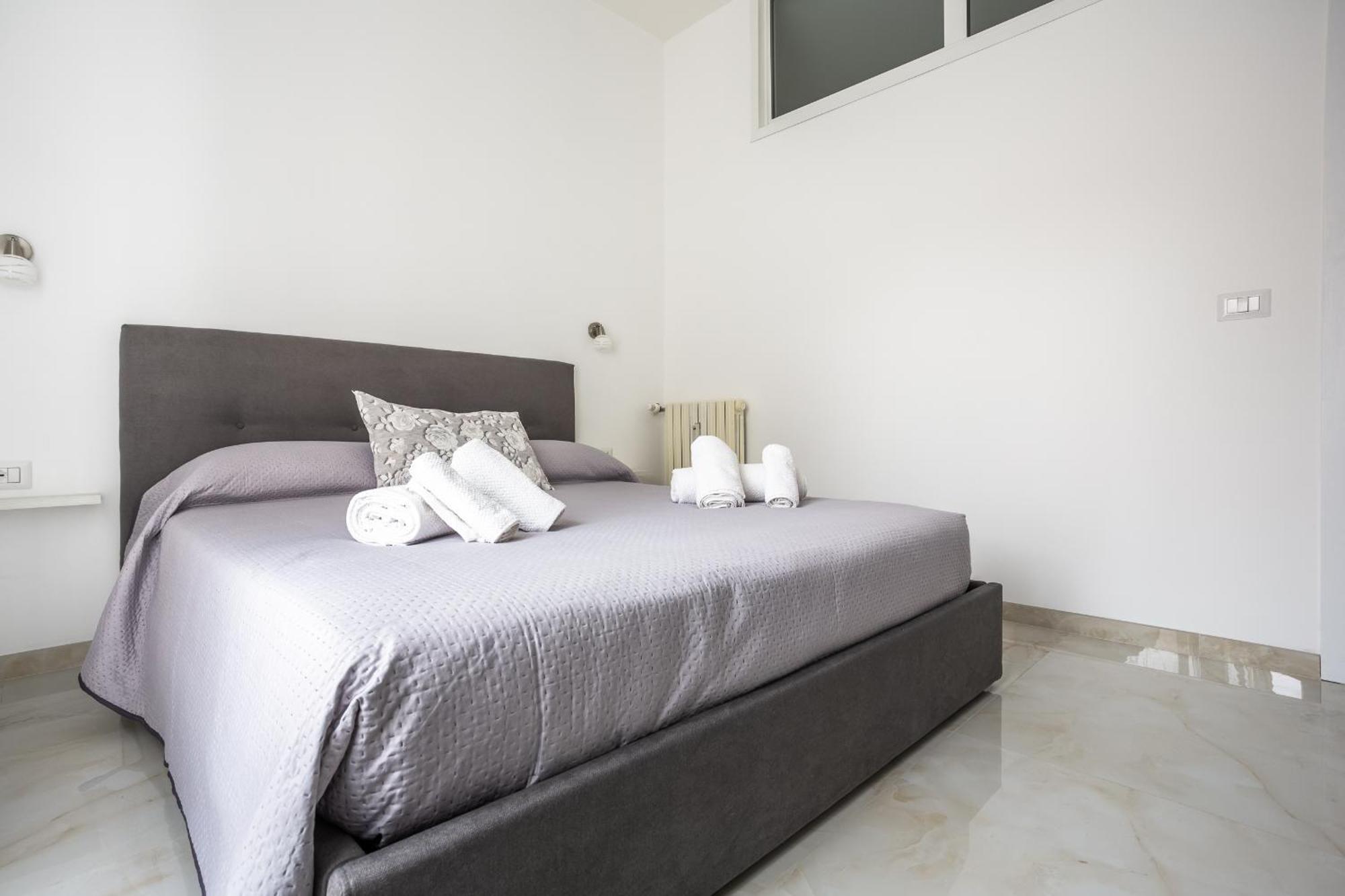 Portside Aparthotel โรม ภายนอก รูปภาพ
